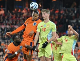 Com sangue novo na zaga, Espanha encara Holanda por vaga nas semis da Liga das Nações