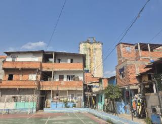 Moradores da última favela do centro de SP temem parar na rua após remoções - UOL Confere