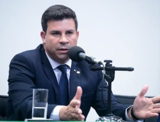 Deputado defende ampliar direitos de agentes de saúde e de combate a endemias