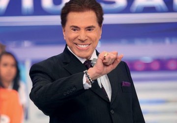 Silvio Santos à frente do seu programa no SBT; apresentador foi um dos ícones da TV brasileira