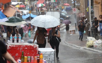 Chuva põe marginais de 3 regiões de SP em atenção; alerta é emitido - UOL Confere